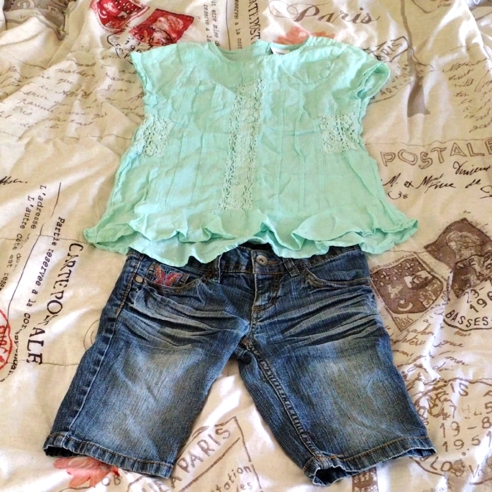 Mint Green Girls Size 7 Top With Butterfly Shorts